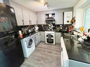 Kitchen- click for photo gallery